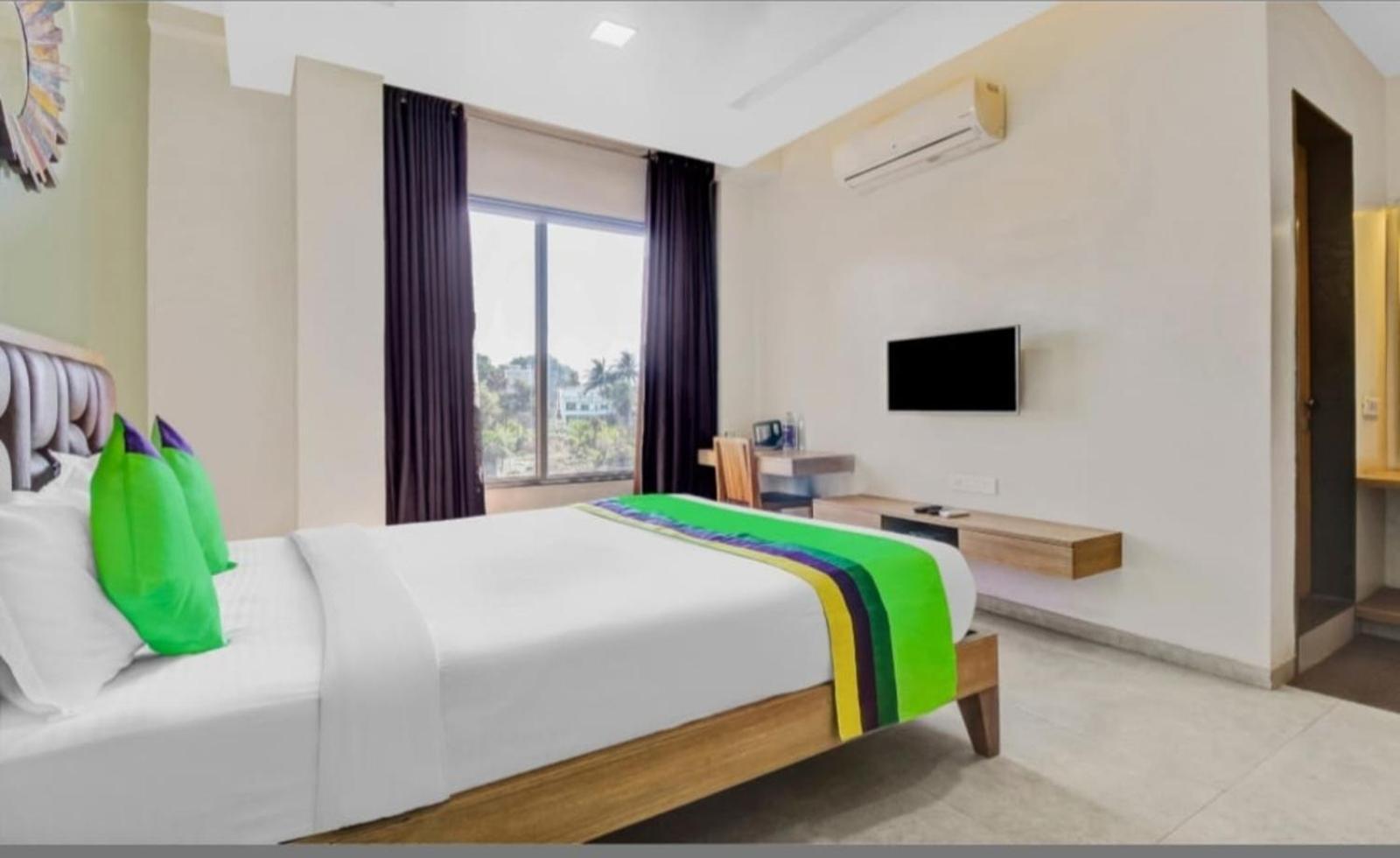 Elite Boutique Hotel Satara Exterior photo